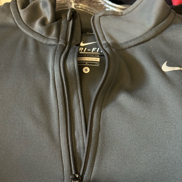 Men’s Small Nike1/4 Zip Running Top - Picture 2 of 4
